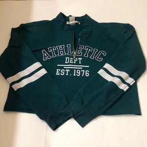green cropped sweatshirt